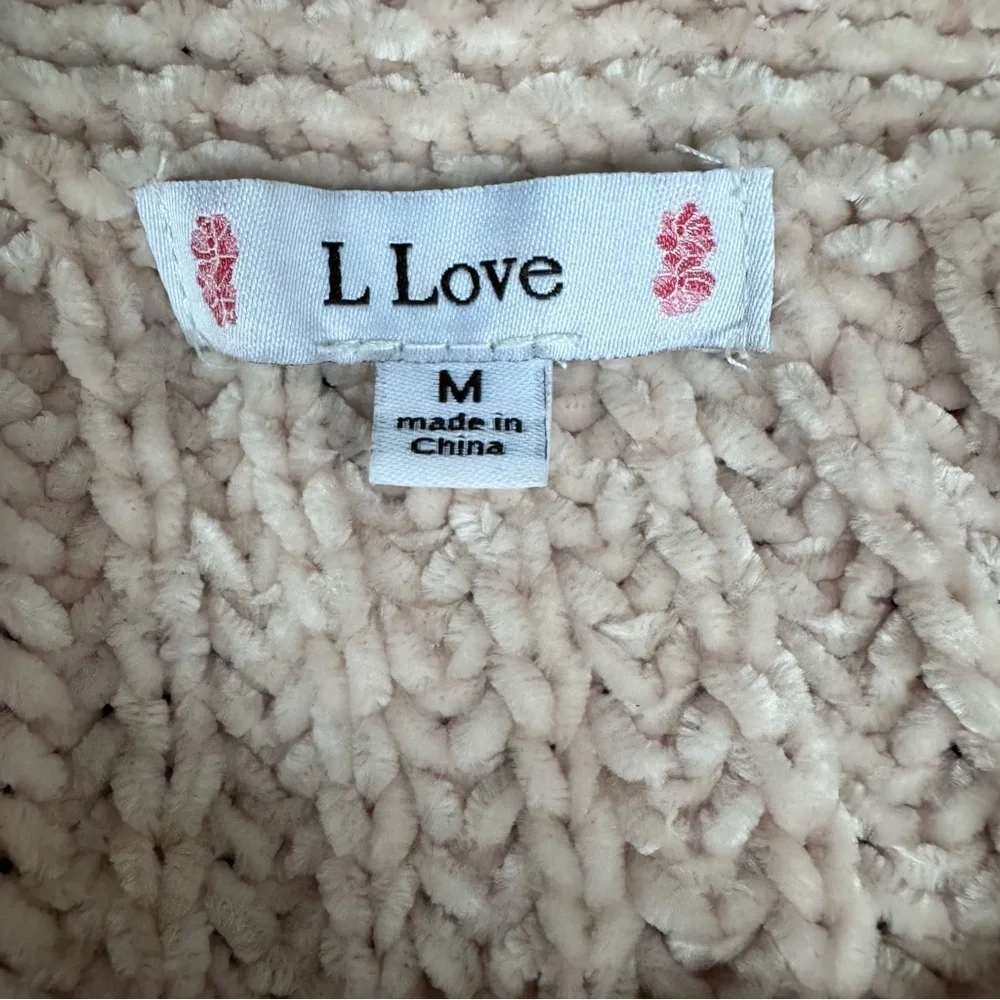 Oversized Chunky Knit Chenille Sweater Boho Size M with Cut-Outs - Picture 8 of 9